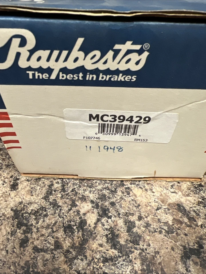 Raybestos MC39429 New Master Brake Cyl! Free Shipping! - Image 2 of 3