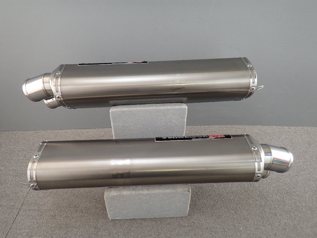 YOSHIMURA Titanium Tri-Oval Dual-End Slip-on Muffler SUZUKI