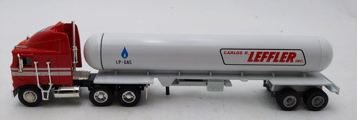 Winross & Other Assorted  1:64 Tractor-Trailer Semi Diecast LN