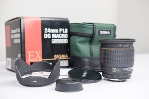 sigma ex 24 mm f1.8 DG Macro ASPH nikon fit-caps, pouch, hood-boxed