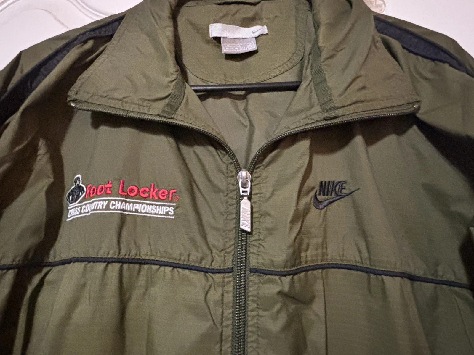 Vintage Nike Zip Up Windbreaker Footlocker Olive Green Size Medium