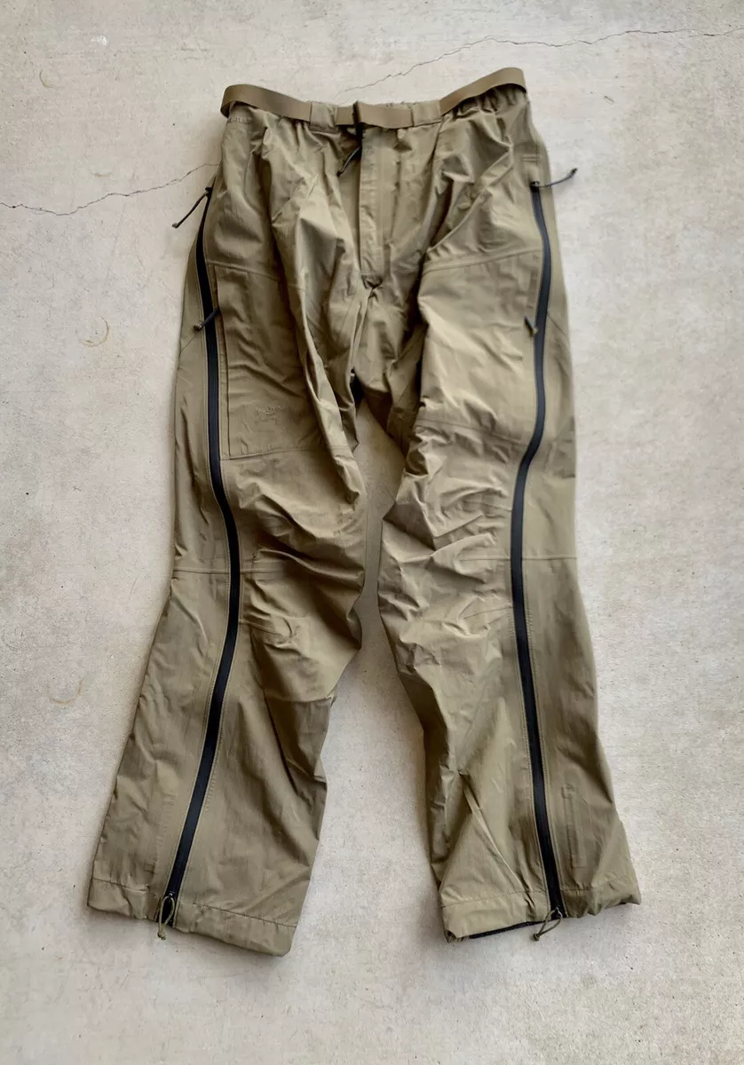 Arc'Teryx LEAF Alpha Crocodile Gore-Tex Pants Size Large Sand Khaki