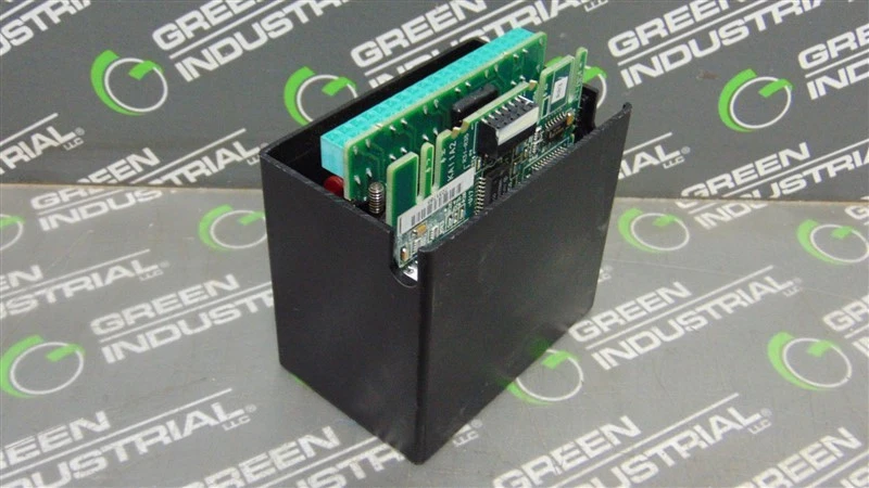 Módulo de entrada de termopar aislado GE Fanuc IC670ALG630-JA USADO Foto 3 de 4