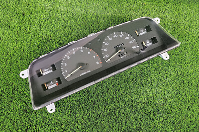 Toyota Hilux Surf 1989-1995 Instrument Cluster speedometer Petrol