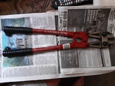 Olympia Centre Cut 18 " Bolt Cutters 450mm (18in) OLY39018