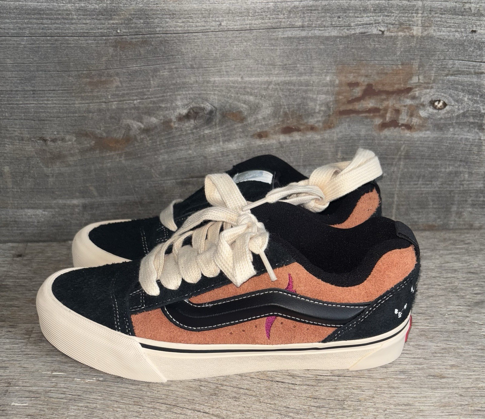 SAOLA Scarpe Vans x Disney 100° Anniversario Knu Skool Scar Re Leone Uomo Tg 7 5 Nuove