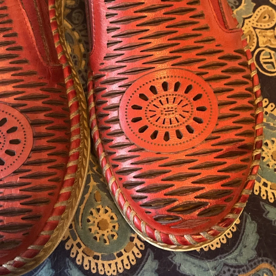 Spring Step Leather Perforated Slip-Ons Ingrid Red - size 6.5 - Image 3 of 4