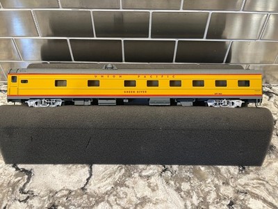 Custom UP Union Pacific Green River Walthers Heritage HO 4014 Excursion Train