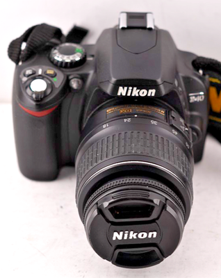 Nikon D40 6.1MP Digital SLR Camera with AF-S DX 18-55mm Lens W
