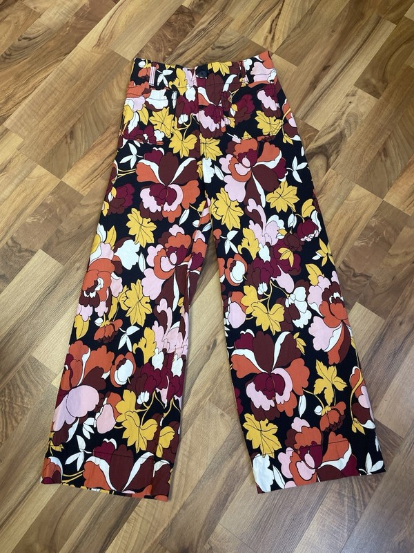 Anthropologie Maeve The Colette Crop Pants Wide Leg Dark Groovy Floral Size 26!!