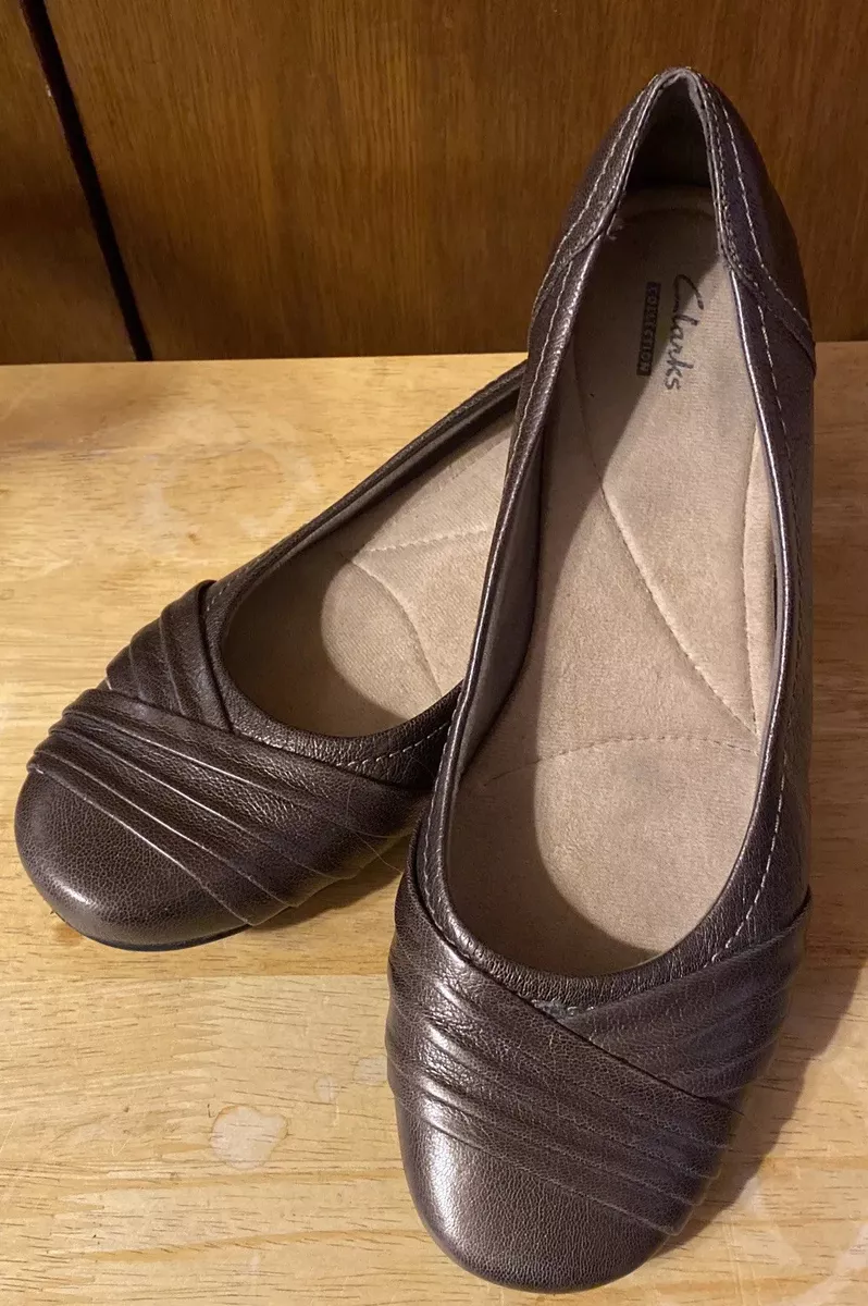 Clarks collection soft cushion outlet flats