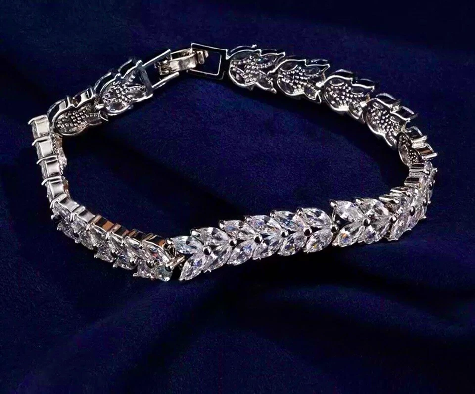 "Pulsera de tenis enchapada en oro blanco de 18 quilates hecha con piedra marquesa de cristal de Swarovski 7""" Foto 3 de 4
