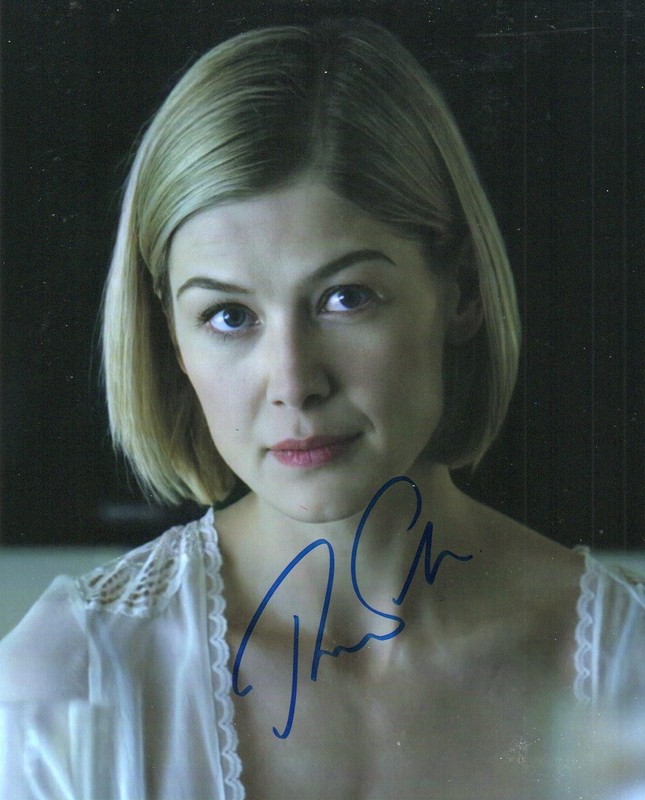 Autographed Rosamund Pike Gone Girl Cute 8 x 10 Photo Signed with COA
