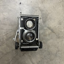 Mamiya C3 Professional Medium Format TLR Camera with 80mm f/2.8 Sekor Lens
