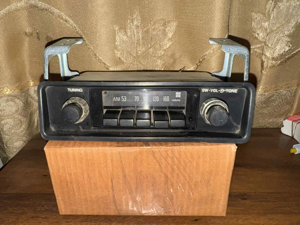 Conjunto de radio AM Toyota Land Cruiser serie 60 Foto 4 de 4