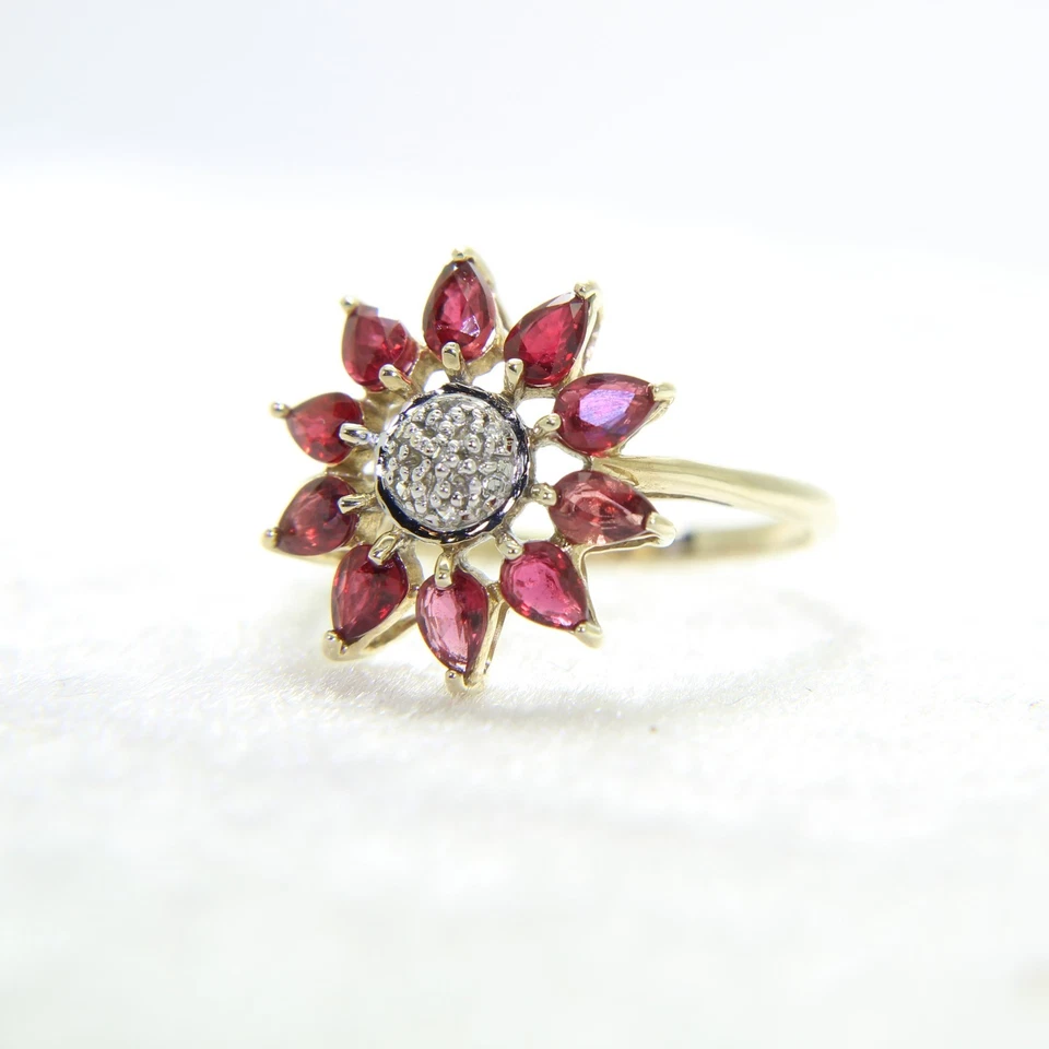 9ct Gold Ruby Diamond Ring Size 7 - N 1/2 - Image 3 of 4