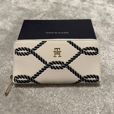 Image of Tommy Hilfiger Women's Wallet White Navy