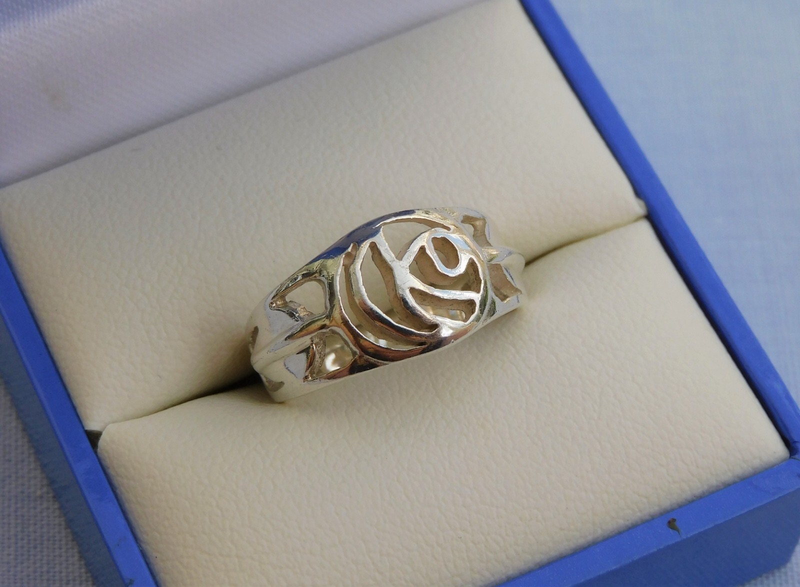 STUNNING SOLID STERLING SILVER CHARLES RENNIE MAC… - image 1