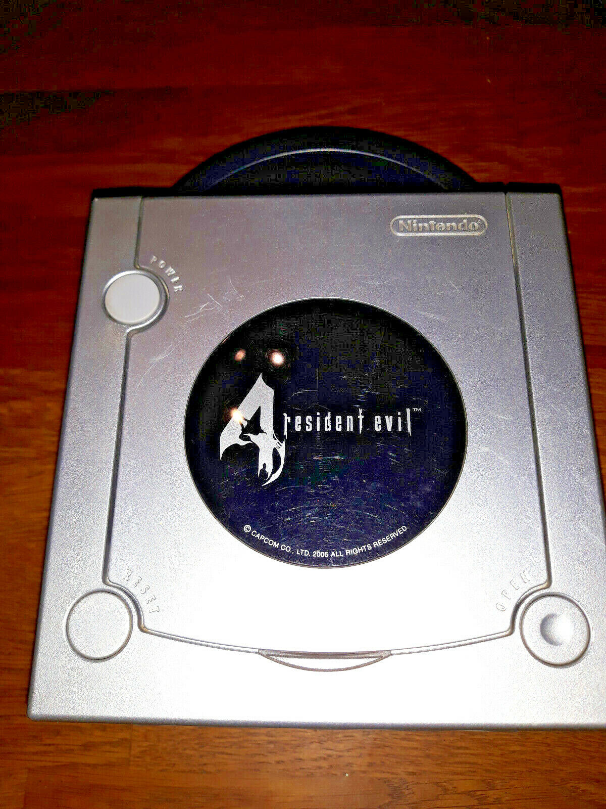 Nintendo GameCube Resident Evil 4 Limited Edition Console - Rare - Video  game console - Catawiki