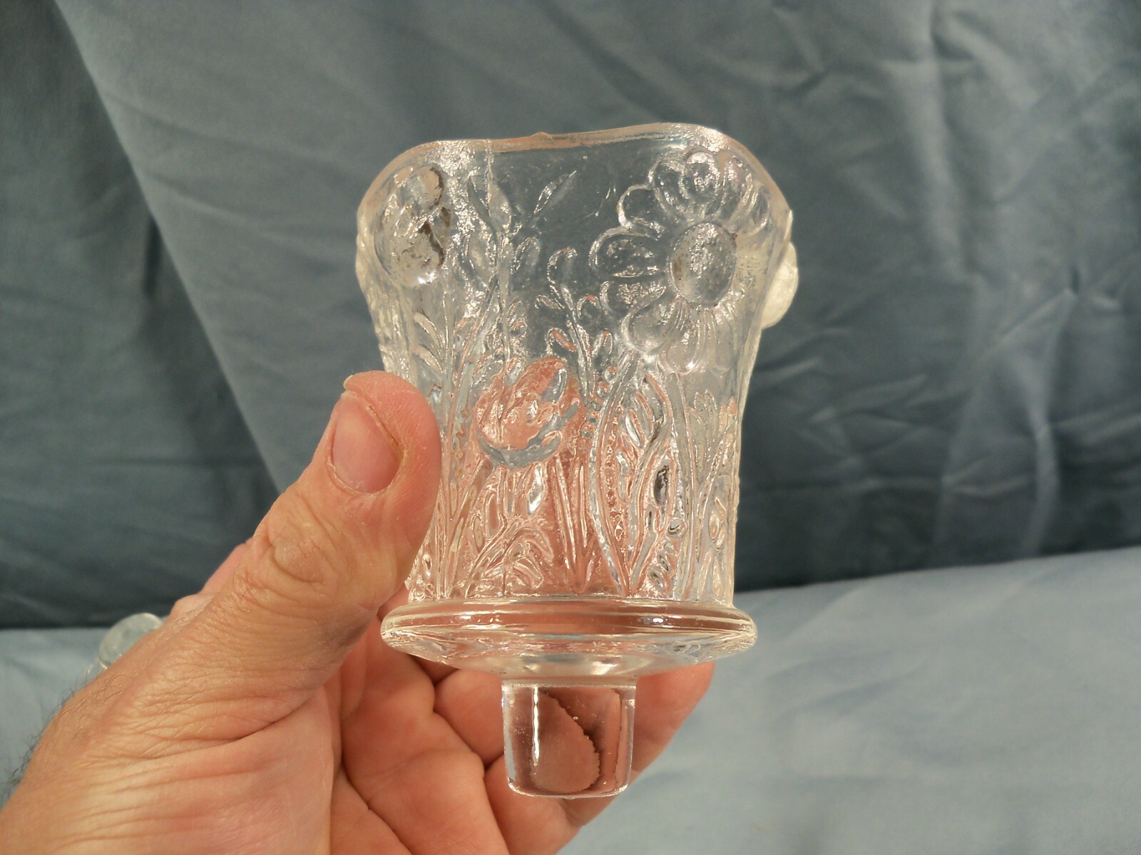 Lot of 4 Clear Glass Peg Pegged Votive Candle Holders w/ Floral Design