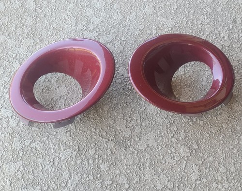 08 - 13 LAND ROVER LR2 OEM RED RIGHT & LEFT FOG LIGHT BEZELS - Picture 2 of 5