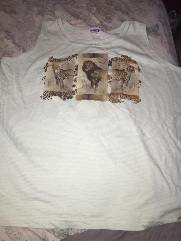Light green size large women’s big cat tank top