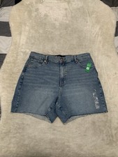 New Gap Womens High Rise Vintage Midi Shorts Size 14/32 NWT