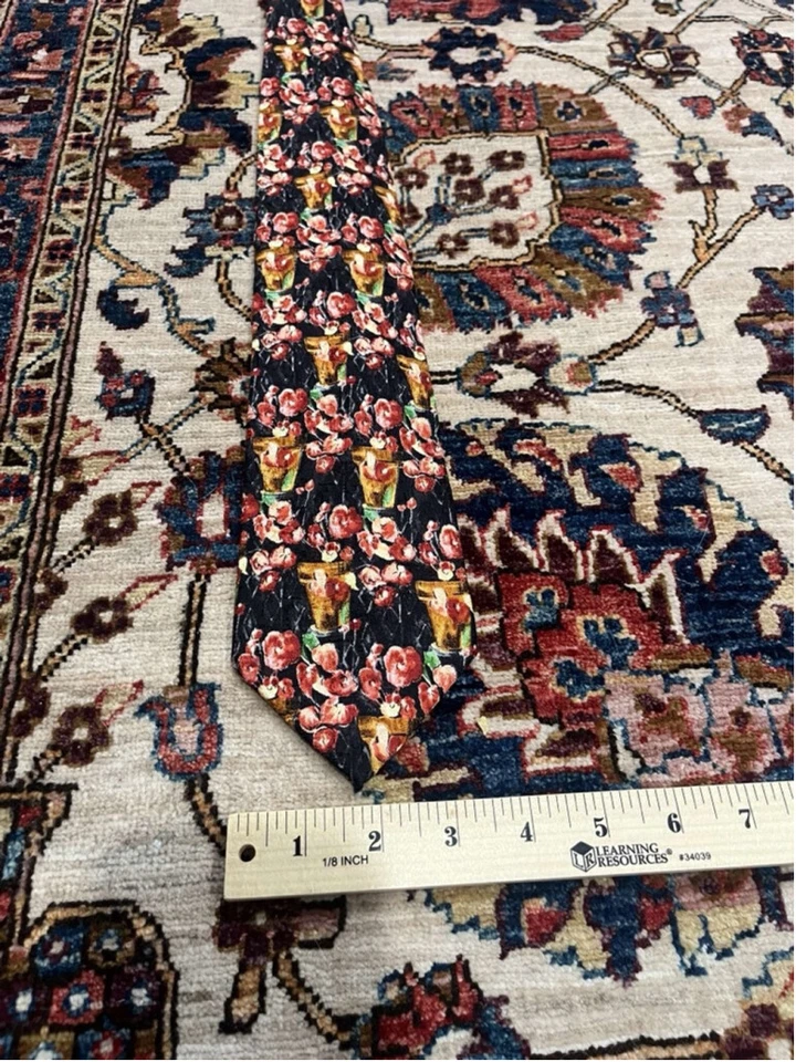 Corbata de cuello de seda exclusiva de diseño de alta costura Givenchy Selection floral para hombre Foto 3 de 4