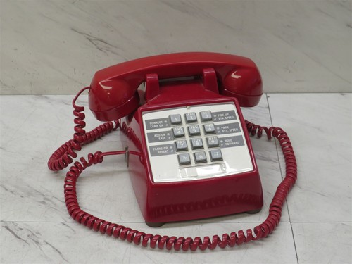 Red Vintage Cortelco ITT 250044-MBA-20M Telephone 