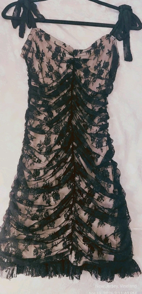 chinese dress ladies Black Floral Lace Bubble Hem Strapless Mini Dress