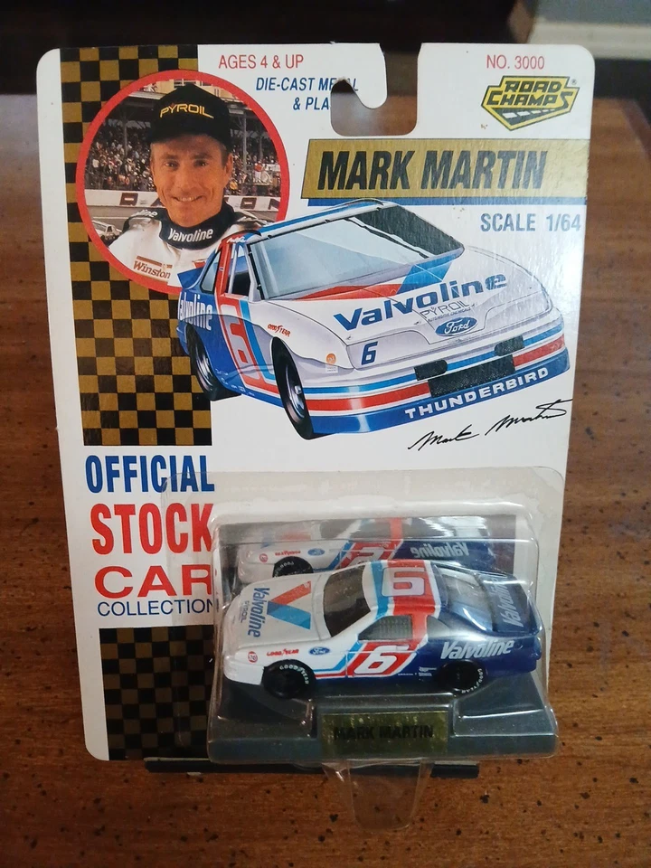 Road Champs Mark Martin 1992 coche diecast sin abrir escala 1:64. Foto 2 de 4