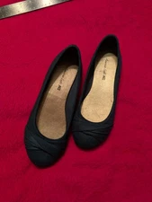 American Eagle Payless Womens 6 Dark Green Ruched Ballet Flats Faux Suede