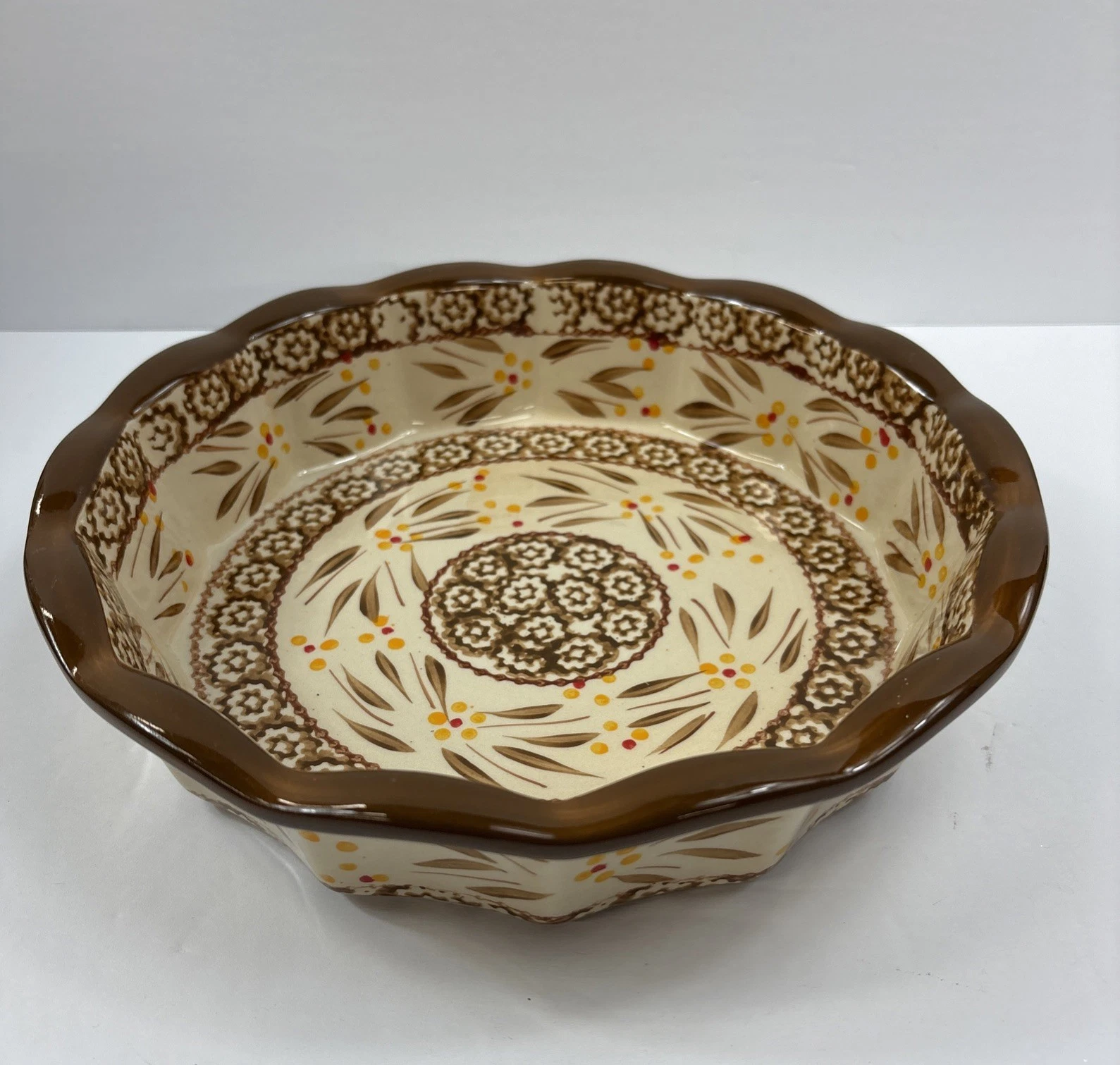 Temptations Old World Pie Plate Brown Deep Dish 9"