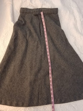 1970s Wool Skirt gray grey  Dark Academia Schoolgirl Aesthetic 26  Waist