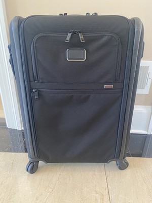 Tumi Alpha 3 Expandable 4 Wheeled Rolling Suitcase 26x19x13 black lock spinner