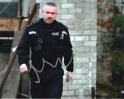 MARTIN FREEMAN SIGNED PHOTO (3) THE RESPONDER