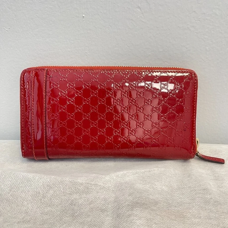 Cartera Larga Gucci Roja Charol Microguccissima Zippy - Roja - Usada Foto 2 de 4