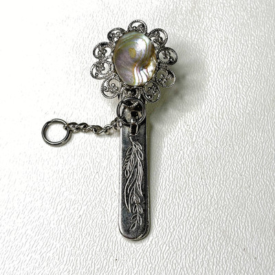 Vintage Kings Key Ring Finder Clip Silver Tone Faux Opalescent Stone