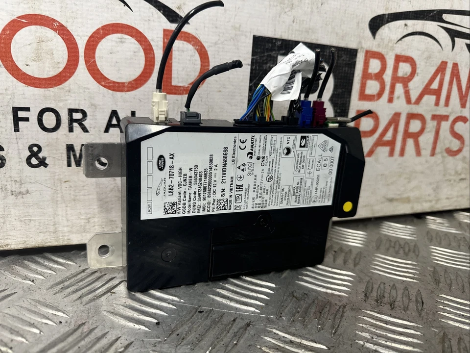 2023 LAND ROVER DEFENDER L663 TELEMATICS CONTROL MODULE L8B2-70718-AX - Image 3 of 4