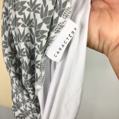 Caractere Black white red geometric lotus flower print tank top Size Small - Picture 3 of 7