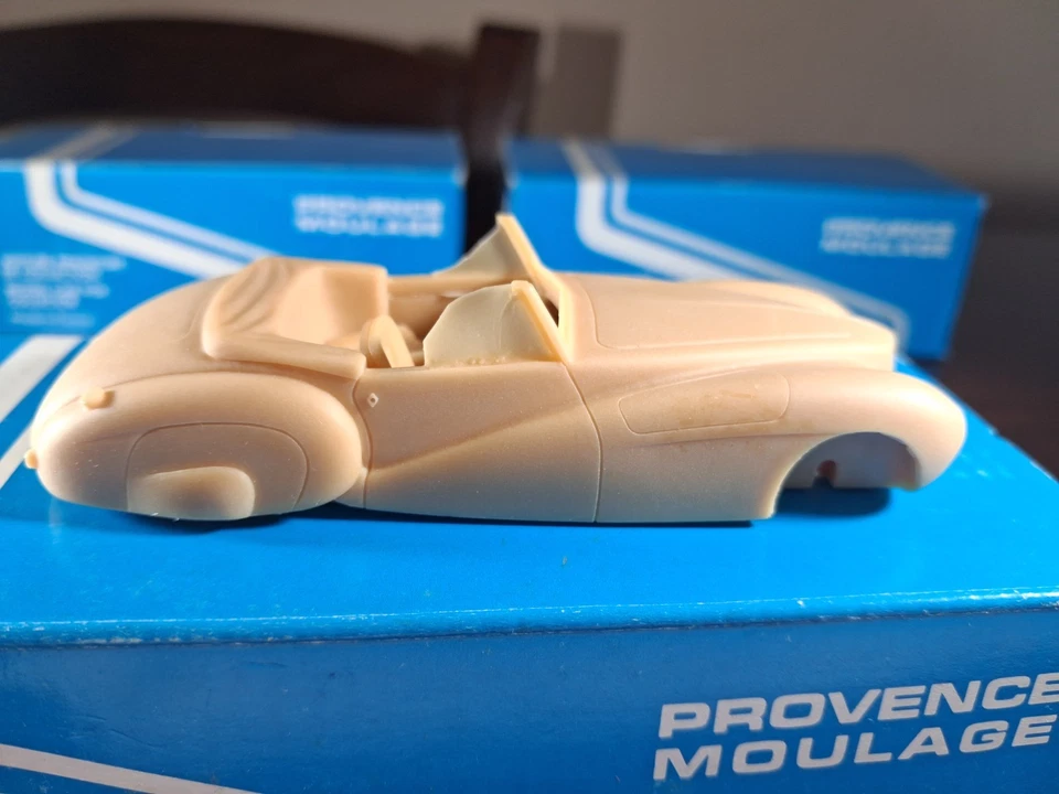 KIT PROVENCE MOULAGE ASTON MARTIN DB1 ROADSTER ANNO 1949 SCALA 1/43 - Immagine 3 di 4