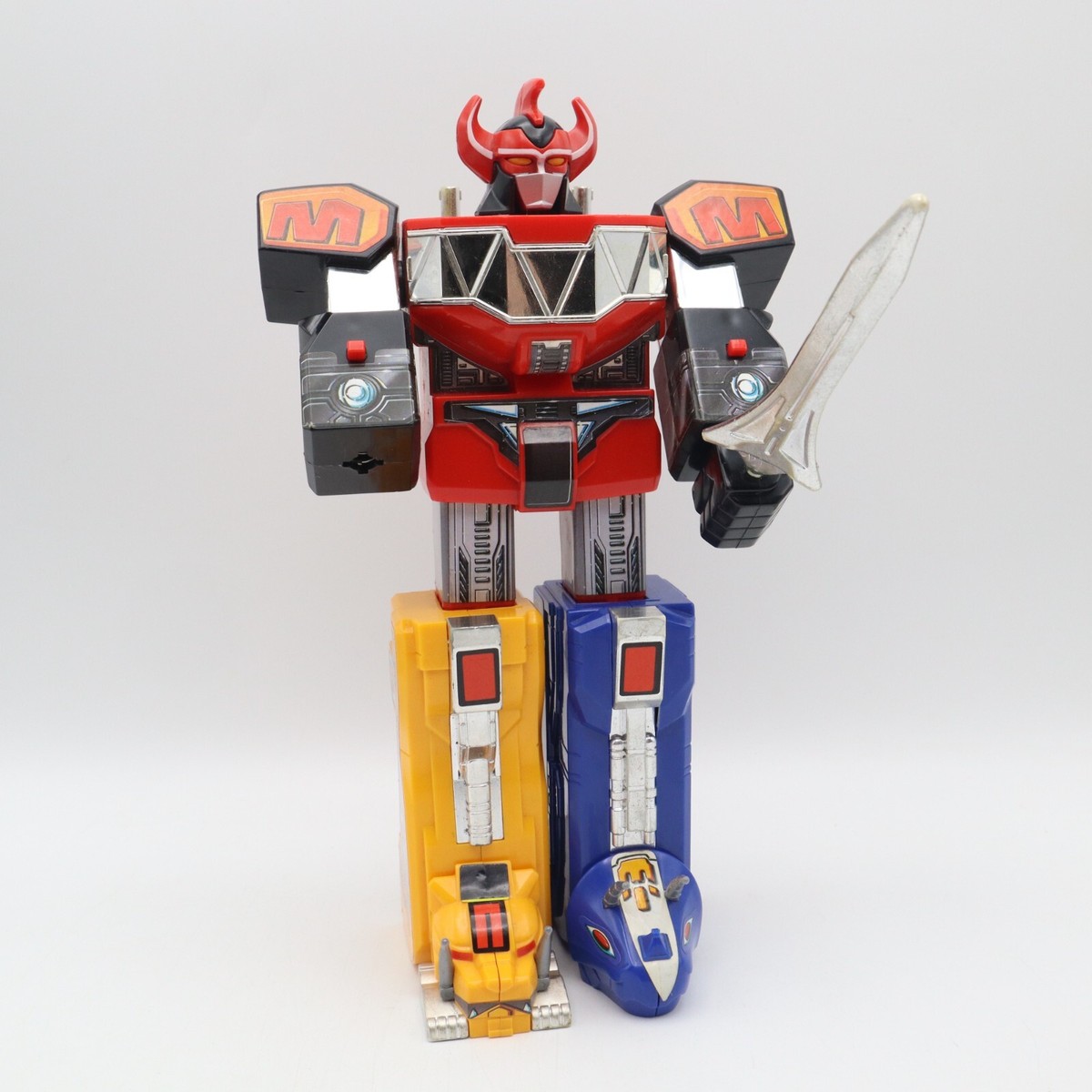1991 Bandai Mighty Morphin Power Rangers Megazord w 1 Fist & Sword