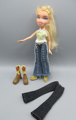 Bratz Cloe First Edition Doll 2001 Blond Hair Pink Lips MGA Entertainment