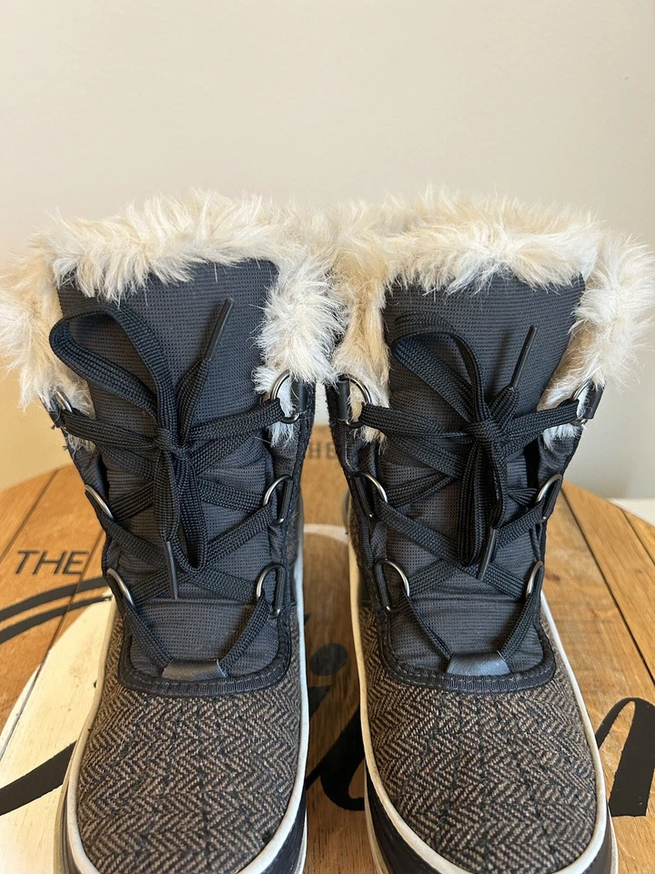 Bota Sorel Tivoli Espiga Marrón Tobillo Con Cordones LL5179-202 Para Mujer Talla US 6  Foto 3 de 4