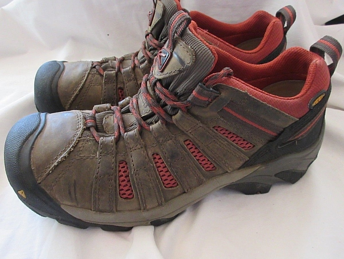 Keen Brown Leather Hiking Boot with Black Outsole and Green Trim Keen NXIS Explorer Waterproof Boot | Countryfile.com main image 4