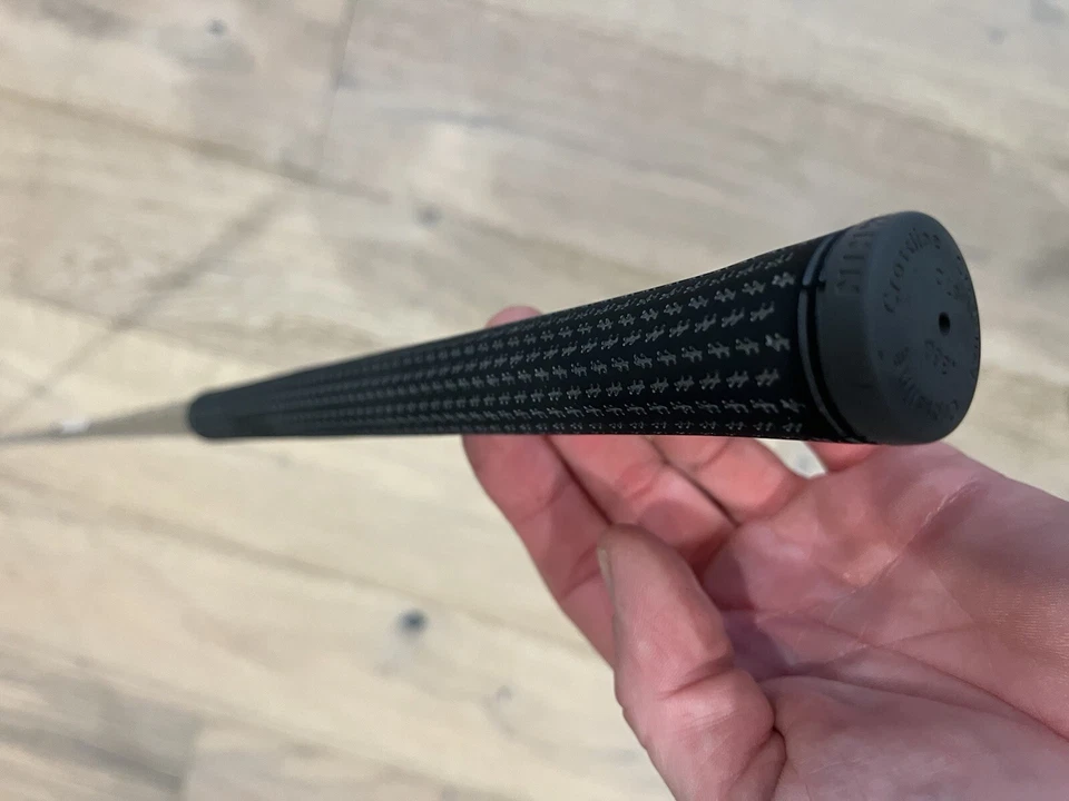 Cleveland Launcher UHX 4 Iron Dynamic GOLD S300 Shaft - Image 3 of 4