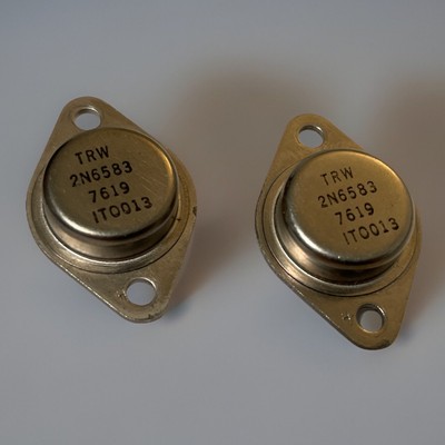 2 Stück - TRW 2N6583 TO-3 - Power Transistor Industrial Power Device Vintage