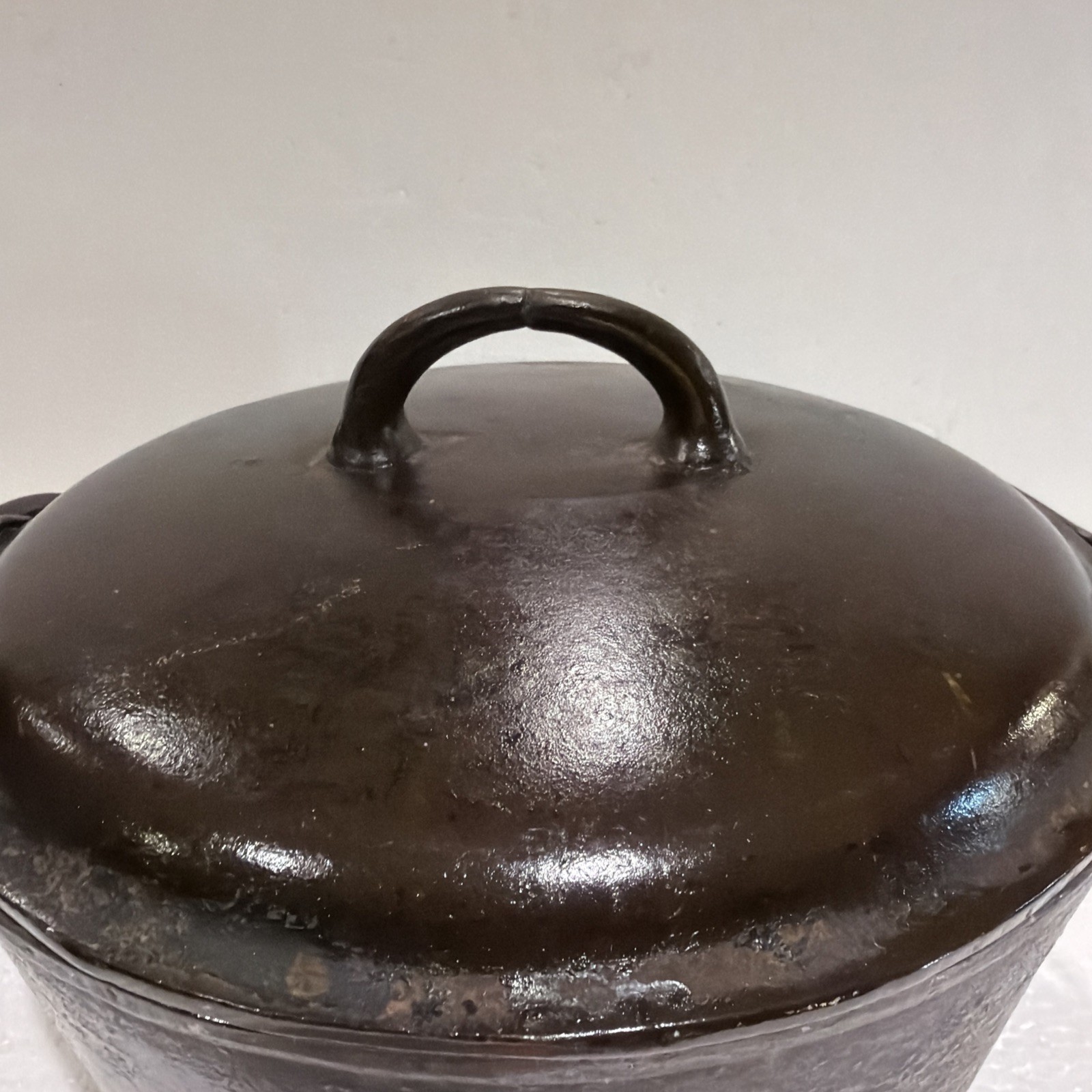 Antique Wapak Hollow Ware Cast Iron Dutch Oven #8