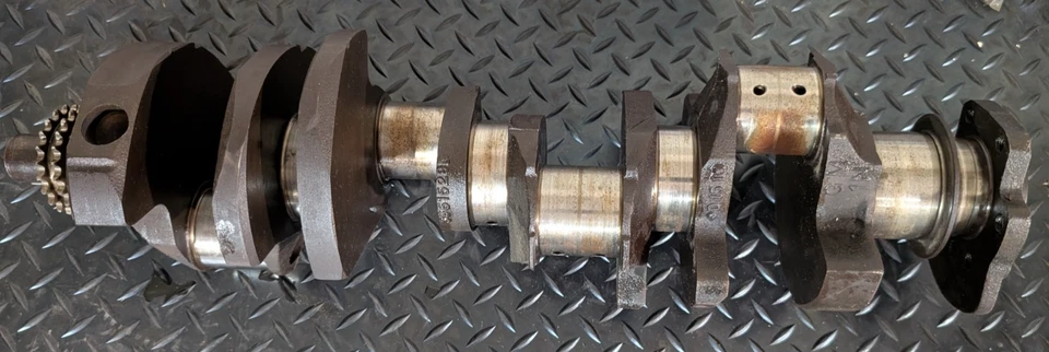 400 CHEVY Cast Original Crankshaft Cast# 3951529 - Image 2 of 4