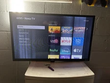 Onn 32" HD Roku Smart TV - Vibrant 720P Display for Ultimate Viewing Enjoyment